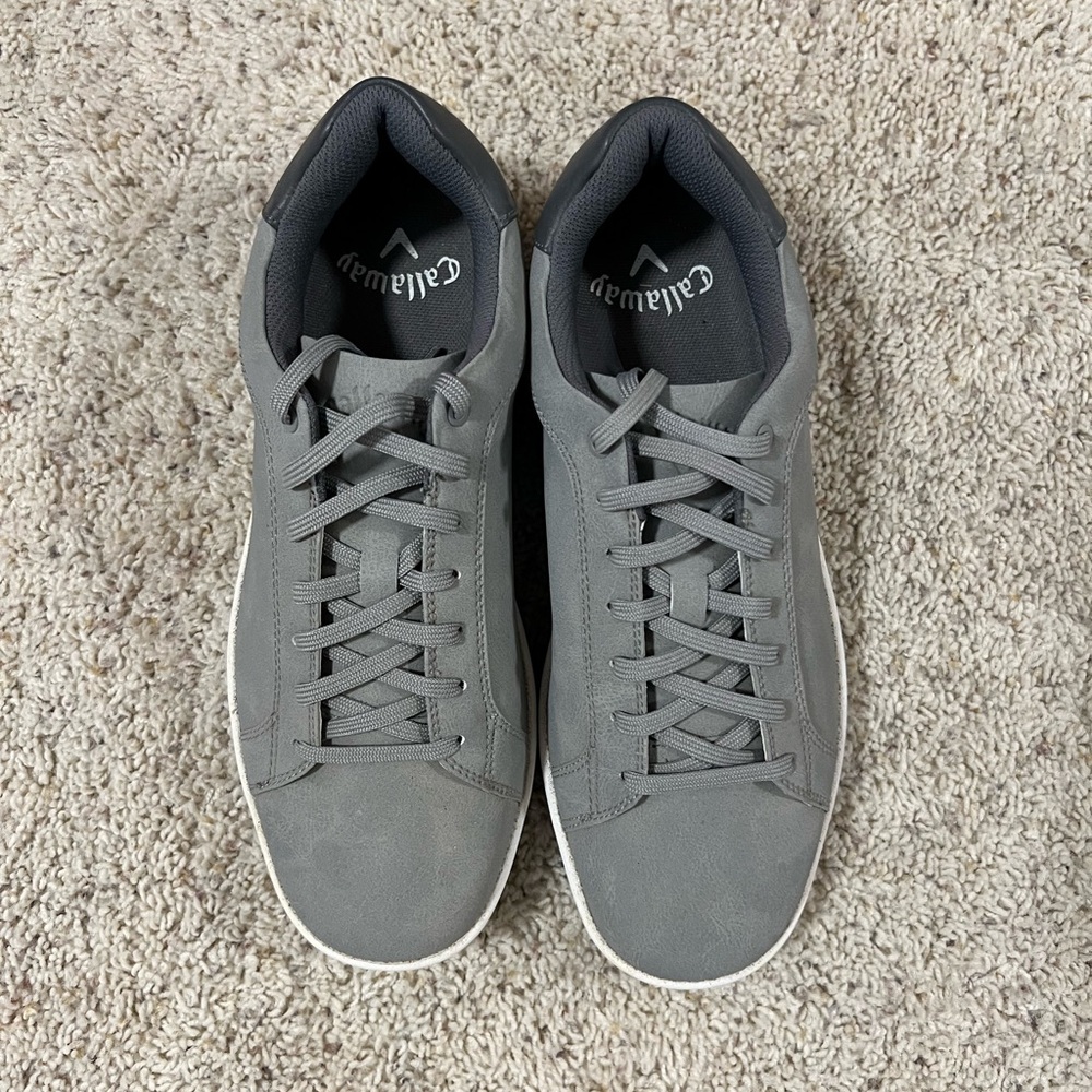 Callaway Men’s Spikeless Golf Shoes (Gray/White)